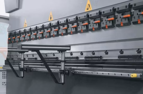 China Hydraulische Vierkantstahlprofil-Walzmaschine Stahlplattenabschnitt-Profilwalzmaschine mit hochwertiger Stahlstangen-Kanalbiegemaschine Rohrbiegemaschine